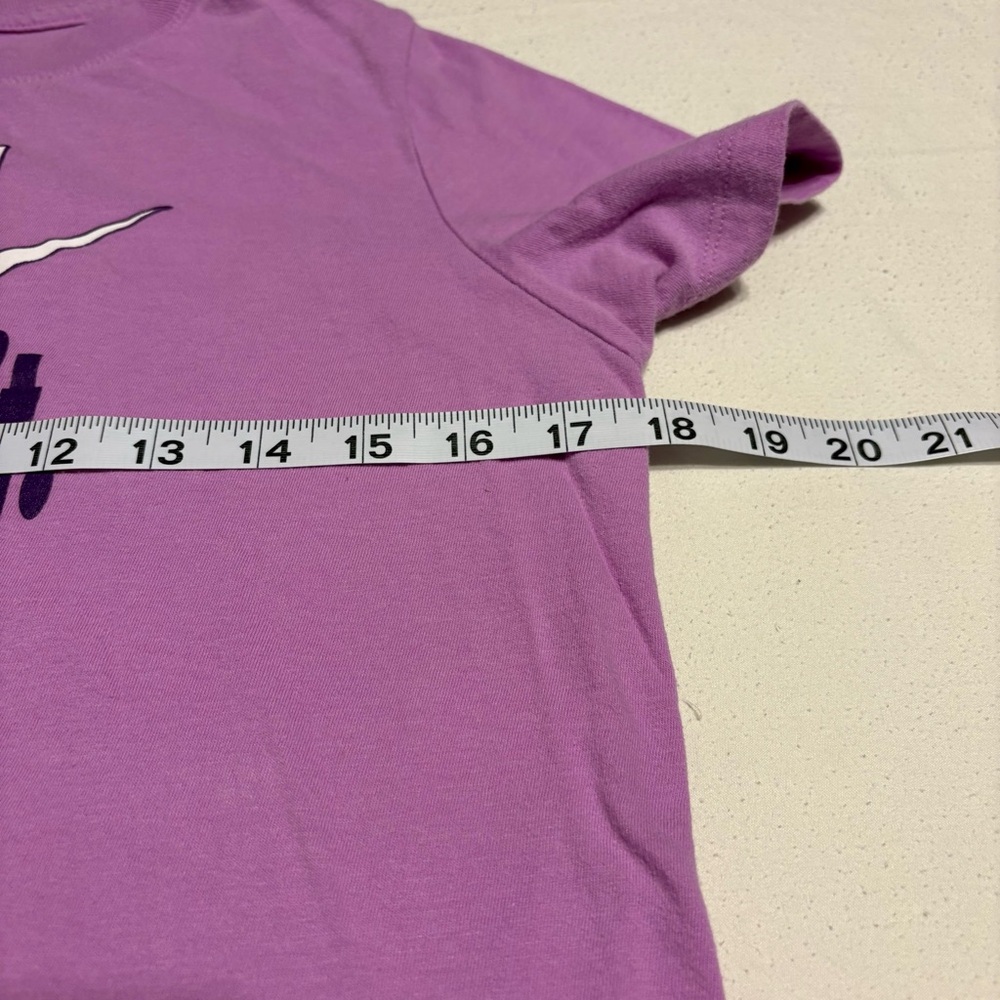 Nike Kids Lavender Tee with Slogan - Picture 2 of 6